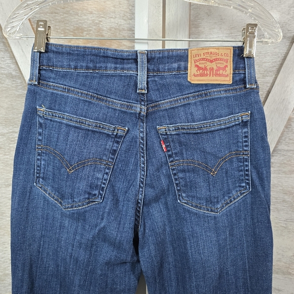 Levi Strauss & Co. Jeans, 726 High-Rise Flare, Dark Denim, Women's, Size W26 L32 - Picture 7 of 13